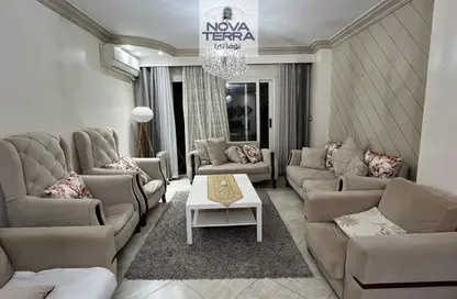 Apartment - 2 Bedrooms - 1 Bathroom for rent in Al Mostathmir El Saghir - 10th District - Sheikh Zayed City - Giza