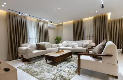 Apartment - 2 Bedrooms - 2 Bathrooms for rent in Hassan Sadek St. - El Korba - Heliopolis - Masr El Gedida - Cairo