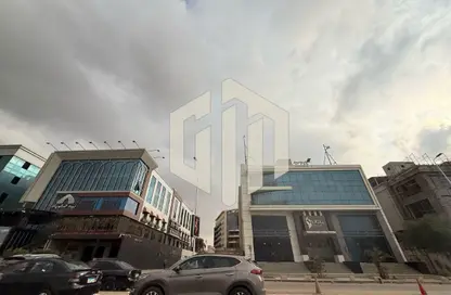 محل تجاري - استوديو - 1 حمام للايجار في شارع التسعين الشمالي - التجمع الخامس - مدينة القاهرة الجديدة - القاهرة