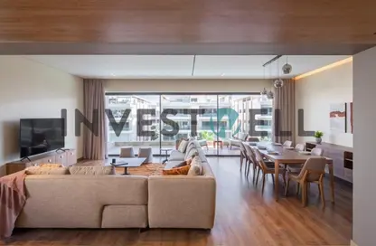 Apartment - 2 Bedrooms - 2 Bathrooms for sale in Fifth Square - The 5th Settlement - New Cairo City - Cairo