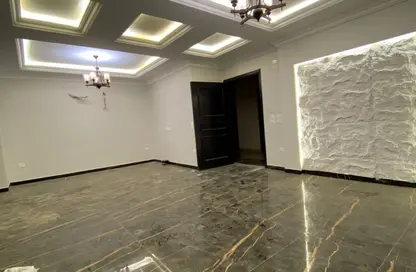 Apartment - 2 Bedrooms - 2 Bathrooms for rent in Garden Residence - Hyde Park - New Cairo City - Cairo