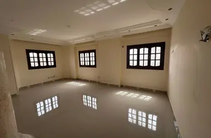 شقة - 4 غرف نوم - 2 حمامات للايجار في شارع رقم 23 - الحي الرابع - التجمع الخامس - مدينة القاهرة الجديدة - القاهرة