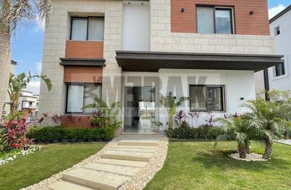 Villa - 4 Bedrooms - 5 Bathrooms for sale in Azzar 2 - 5th Settlement Compounds - The 5th Settlement - New Cairo City - Cairo
