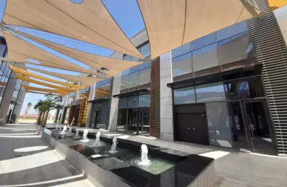وحدة طبية - استوديو - 2 حمامات للبيع في سكاى واك - طريق مصر اسكندرية الصحراوي - الجيزة