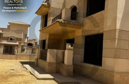 فيلا - 4 غرف نوم - 4 حمامات للبيع في رويال سيتي - كمبوندات الشيخ زايد - الشيخ زايد - الجيزة
