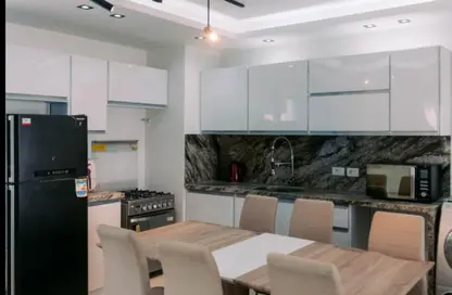 شاليه - 2 غرف نوم - 2 حمامات للبيع في ماونتن فيو راس الحكمة - راس الحكمة - الساحل الشمالي