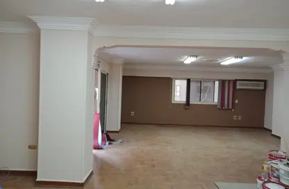 Apartment - 3 Bedrooms - 2 Bathrooms for rent in Mostafa Al Nahas St. - 6th Zone - Nasr City - Cairo