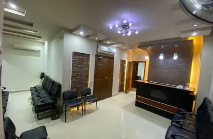 وحدة طبية - استوديو - 3 حمامات للايجار في شارع البطل احمد عبد العزيز - المهندسين - الجيزة