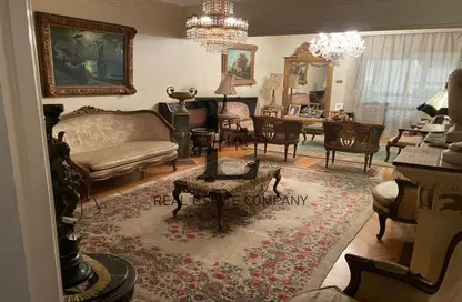 شقة - 3 غرف نوم - 2 حمامات للبيع في شارع سلمان الفارسي - ميدان الحجاز - النزهة - القاهرة