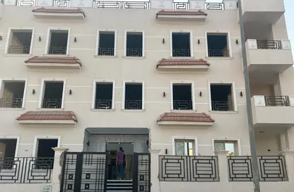 Apartment - 5 Bedrooms - 4 Bathrooms for sale in West Golf - El Katameya Compounds - El Katameya - New Cairo City - Cairo