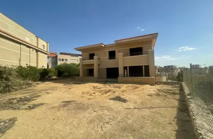 Villa - 6 Bedrooms - 6 Bathrooms for sale in Al Karma 3 - 26th of July Corridor - 6 October City - Giza