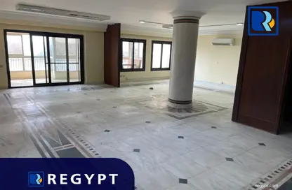 Office Space - Studio - 6 Bathrooms for rent in Cornish El Nile St. - Maadi - Hay El Maadi - Cairo