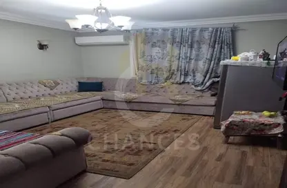 Apartment - 3 Bedrooms - 2 Bathrooms for sale in Al Laselky St. - El Laselky - New Maadi - Hay El Maadi - Cairo