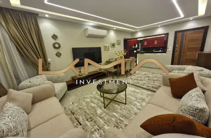 شقة - 3 غرف نوم - 2 حمامات للايجار في شارع طلعت مصطفي - الرحاب المرحلة الخامسة - الرحاب - مدينة القاهرة الجديدة - القاهرة