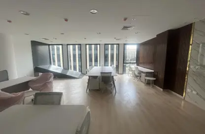 مساحات مكتبية - استوديو - 2 حمامات للايجار في ايستاون - كمبوندات التجمع الخامس - التجمع الخامس - مدينة القاهرة الجديدة - القاهرة