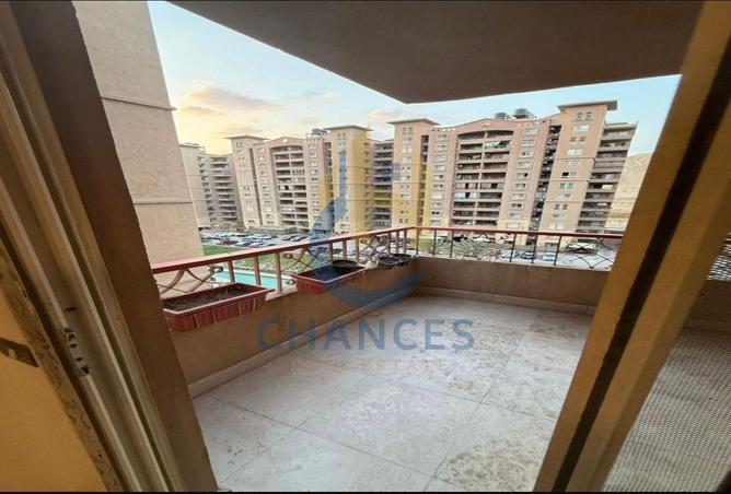 8054172 - Property Image 2