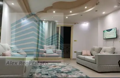 Apartment - 3 Bedrooms - 1 Bathroom for rent in Nour Al Din St. - Camp Chezar - Hay Wasat - Alexandria