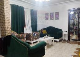 Apartment - 3 bedrooms for للبيع in Nuqla Basha St. - Fleming - Hay Sharq - Alexandria