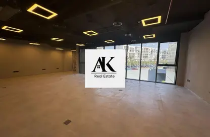 Office Space - Studio - 1 Bathroom for rent in Hyde Park Business District Mall - South Teseen St. - The 5th Settlement - New Cairo City - Cairo