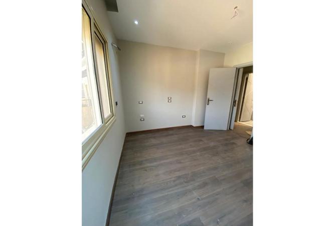 8289772 - Property Image 2