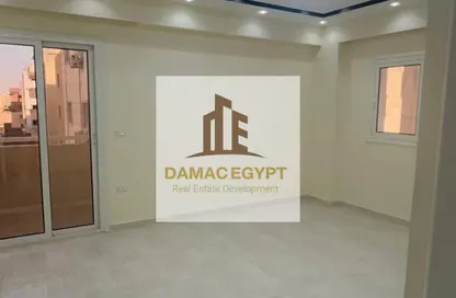 شقة - 3 غرف نوم - 2 حمامات للبيع في الحي 300 - التوسعات الشمالية - مدينة 6 أكتوبر - الجيزة