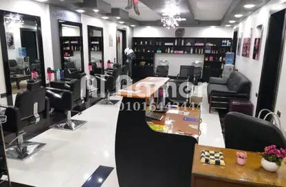 Shop - Studio - 1 Bathroom for sale in Zahraa El Maadi - Hay El Maadi - Cairo