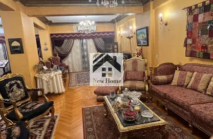 شقة - 3 غرف نوم - 2 حمامات للبيع في ميدان لبنان - المهندسين - الجيزة