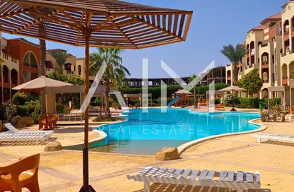 Chalet - 2 Bedrooms - 2 Bathrooms for sale in Lasirena Resort - Al Ain Al Sokhna - Suez