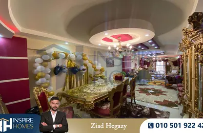 شقة - 3 غرف نوم - 2 حمامات للبيع في شارع بورسعيد - سبورتنج - حي شرق - الاسكندرية