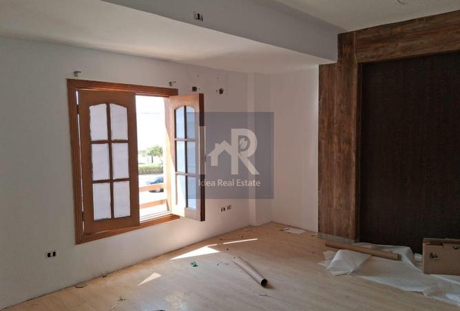 8423208 - Property Image 2