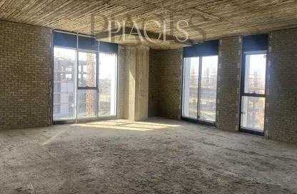 Office Space - Studio - 3 Bathrooms for rent in Hyde Park - 5th Settlement Compounds - The 5th Settlement - New Cairo City - Cairo