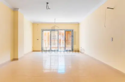 شقة - 3 غرف نوم - 3 حمامات للبيع في مدينة وصال - كمبوندات الشروق - مدينة الشروق - القاهرة شقة - 3 غرف نوم - 3 حمامات للبيع في مدينة وصال - كمبوندات الشروق - مدينة الشروق - القاهرة