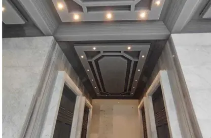 Apartment - 2 Bedrooms - 1 Bathroom for sale in Zahraa El Maadi - Hay El Maadi - Cairo