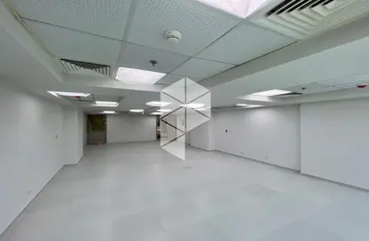 مساحات مكتبية - استوديو - 2 حمامات للايجار في شارع ال ٩٠ الجنوبي - شارع التسعين الجنوبي - التجمع الخامس - مدينة القاهرة الجديدة - القاهرة