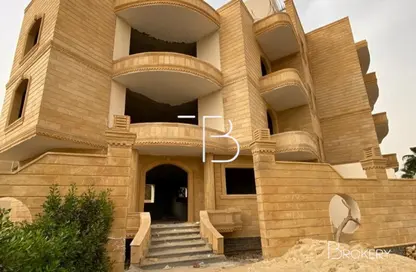 بناية كاملة - 8 غرف نوم - 8 حمامات للبيع في طريق غرب سوميد - غرب سوميد - مدينة 6 أكتوبر - الجيزة