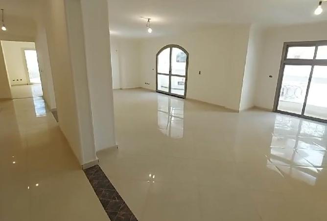 8272158 - Property Main Image