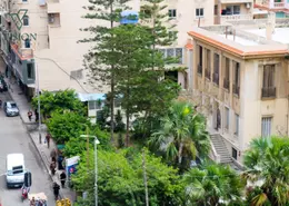 شقة - 4 غرف نوم - 2 حمامات للبيع في شارع مصطفي فهمي - جليم - حي شرق - الاسكندرية