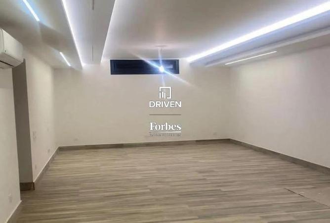 8420118 - Property Main Image