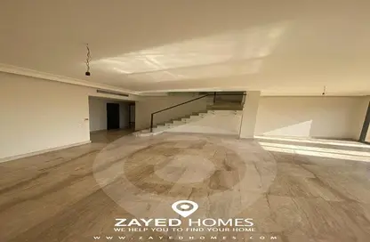 (بنتهاوس  (روف - 4 غرف نوم - 4 حمامات للايجار في كازا - كمبوندات الشيخ زايد - الشيخ زايد - الجيزة