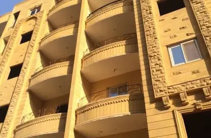 Apartment - 3 Bedrooms - 1 Bathroom for sale in Gate 4 - Mena - Hadayek El Ahram - Giza