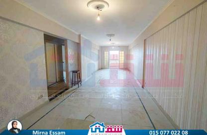 Apartment - 3 Bedrooms - 3 Bathrooms for sale in Mohamed Fawzy Moaz St. - Smouha - Hay Sharq - Alexandria