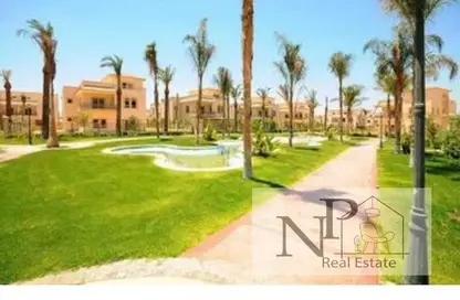 Villa - 5 Bedrooms - 5 Bathrooms for rent in Greens - 6th District - Sheikh Zayed City - Giza