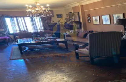 Apartment - 4 Bedrooms - 3 Bathrooms for sale in Street 263 - New Maadi - Hay El Maadi - Cairo