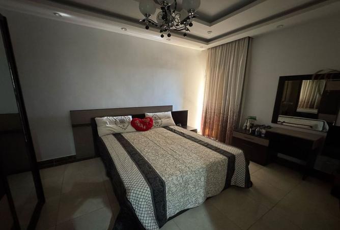8042880 - Property Image 2