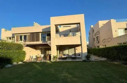 فيلا - 5 غرف نوم - 5 حمامات للبيع في هاسييندا باي - سيدي عبد الرحمن - الساحل الشمالي