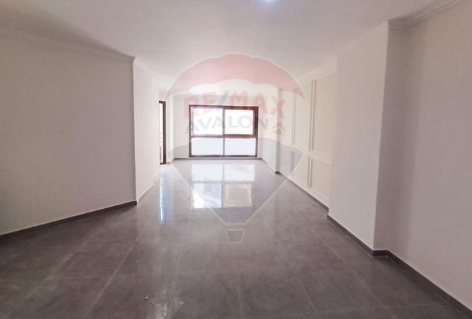 6704002 - Property Image 3