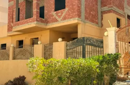 بناية كاملة - 8 غرف نوم - 8 حمامات للبيع في التوسعات الشمالية - مدينة 6 أكتوبر - الجيزة