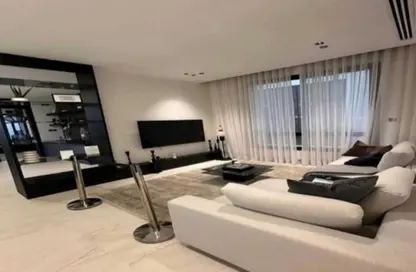 Apartment - 3 Bedrooms - 3 Bathrooms for sale in Forty West - Sheikh Zayed Compounds - Sheikh Zayed City - Giza