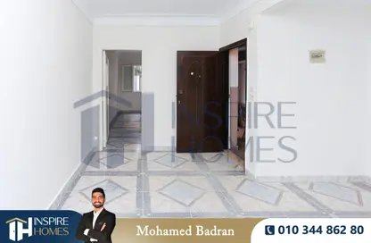 Apartment - 3 Bedrooms - 2 Bathrooms for sale in Bolkly - Hay Sharq - Alexandria