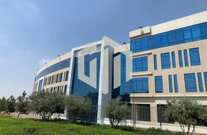 Shop - Studio - 1 Bathroom for rent in One Golden Square Mall - The 5th Settlement - New Cairo City - Cairo